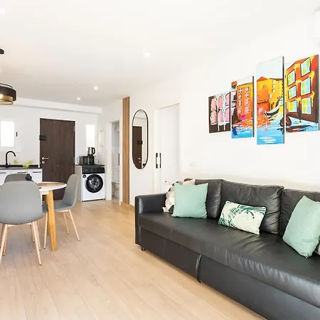 Home2book Bright Apt. With Pool Cristianos Apartmán